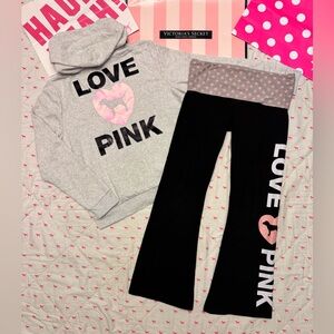 VS PINK ORIGINALS Y2K SET FOLD OVER FLARE LEGGINGS & HOODIE BLING PUP LOGO HTF